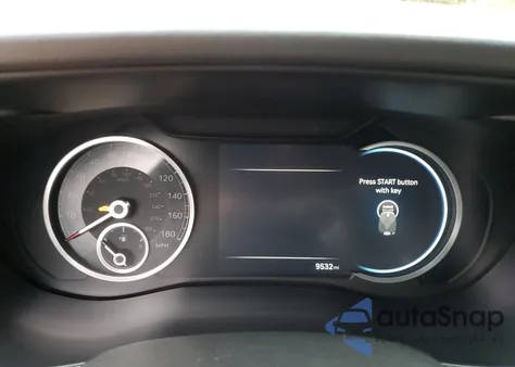 2025 Genesis G70 Base из США, поврежденный, VIN KMTG34SC4SU145334